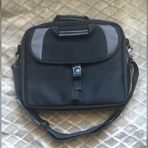 foray laptop bag